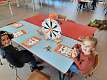 10: 2021-10-04 Thema   Pas op, een dino in de klas + verjaardag Djelano (Juf Kristien)_00010