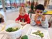 60: 2021-10-04 Thema   Pas op, een dino in de klas + verjaardag Djelano (Juf Kristien)_00060