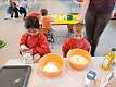 104: 2021-10-04 Thema   Pas op, een dino in de klas + verjaardag Djelano (Juf Kristien)_00104