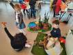 116: 2021-10-04 Thema   Pas op, een dino in de klas + verjaardag Djelano (Juf Kristien)_00116