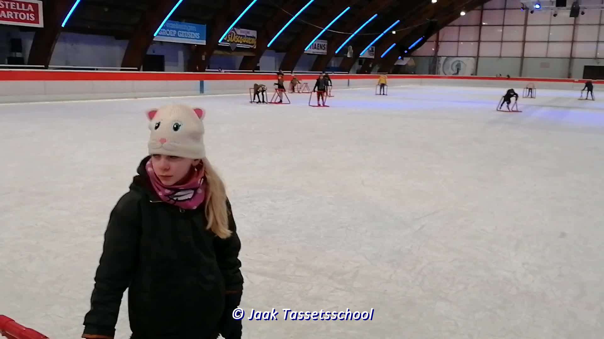 44: VID_20220224_101803