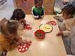 67: 2022-11-21 Thema Sinterklaas + verjaardag Tessa en Ella (K1)_00067