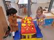81: 2022-11-21 Thema Sinterklaas + verjaardag Tessa en Ella (K1)_00081